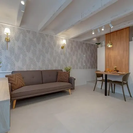 Apartment Veronetta Boutique With Ac Verona